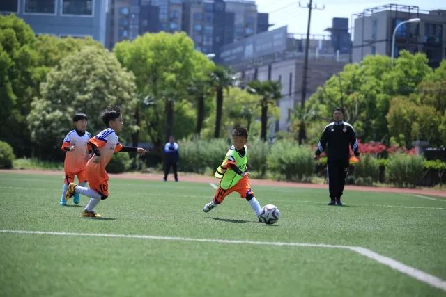 国足新招四名U19球员，其中一名高中生值得关注