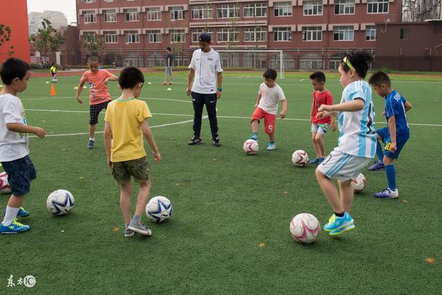 老小区“原址拆建”提案全解：多出面积要付钱也要看条件