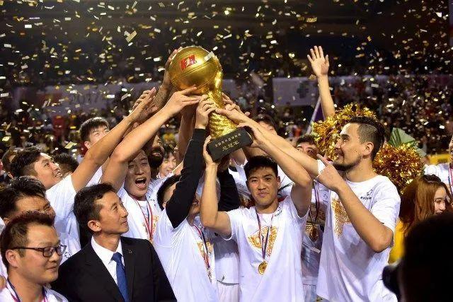 U18亚锦赛：中国晋级四强，年轻球员表现抢眼
